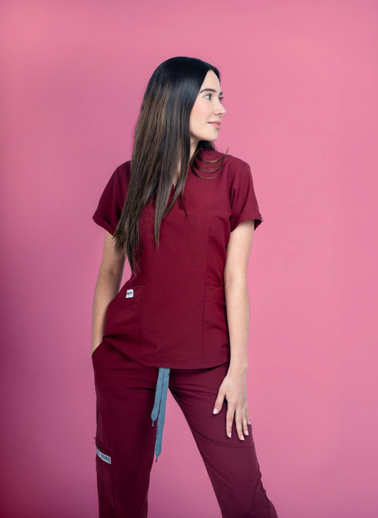 Dark Red Scrub - Mujer - Classic